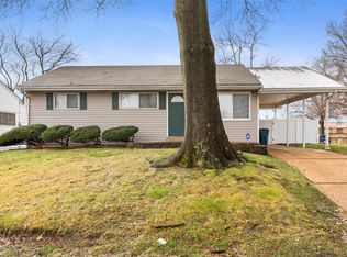 9718 Ridge Ave, Saint Louis, MO 63114