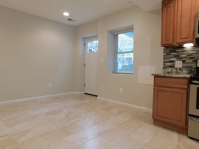 308 Webster St NW #2 — Photo 30