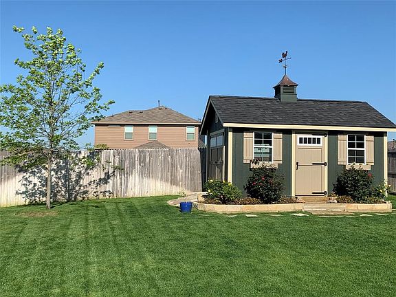 3rd image of 7972 Ballater Dr
