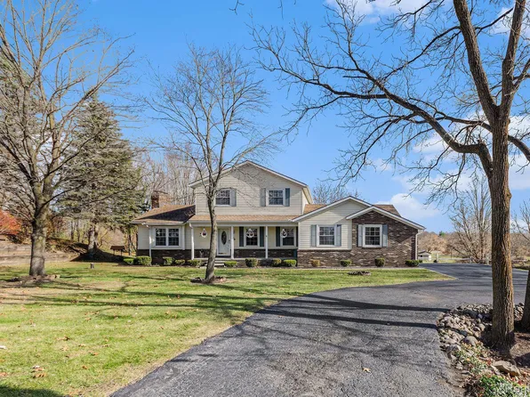 644 Murray Hl, Highland, MI 48357