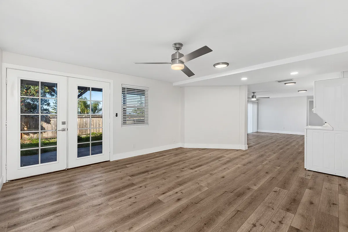 2 bed, 1200 sqft, $3,400 — Photo 4