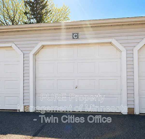 1696 Pleasant St #C — Photo 18