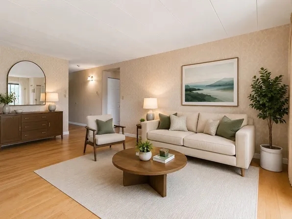 235 Winthrop St APT 4405, Medford, MA 02155
