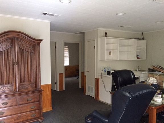 2nd image of 821 Asbury Dr