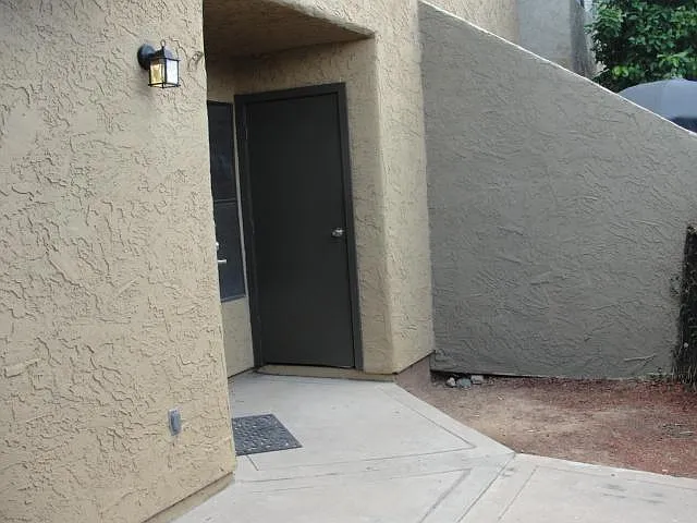 2040 S Longmore Ave #28 — Photo 16