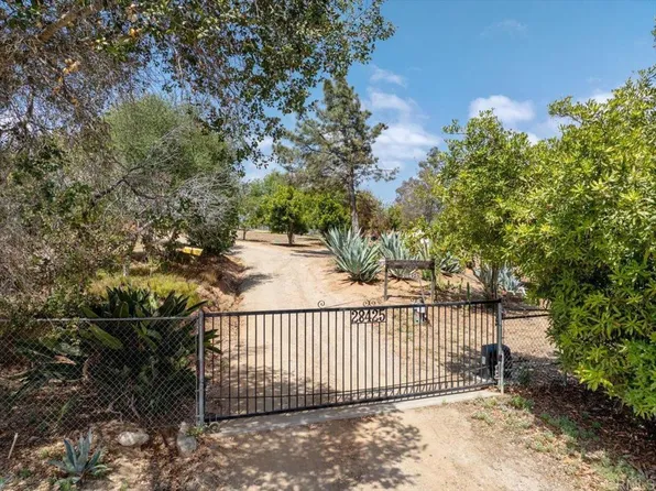 28425 Thundernut Ln, Valley Center, CA 92082