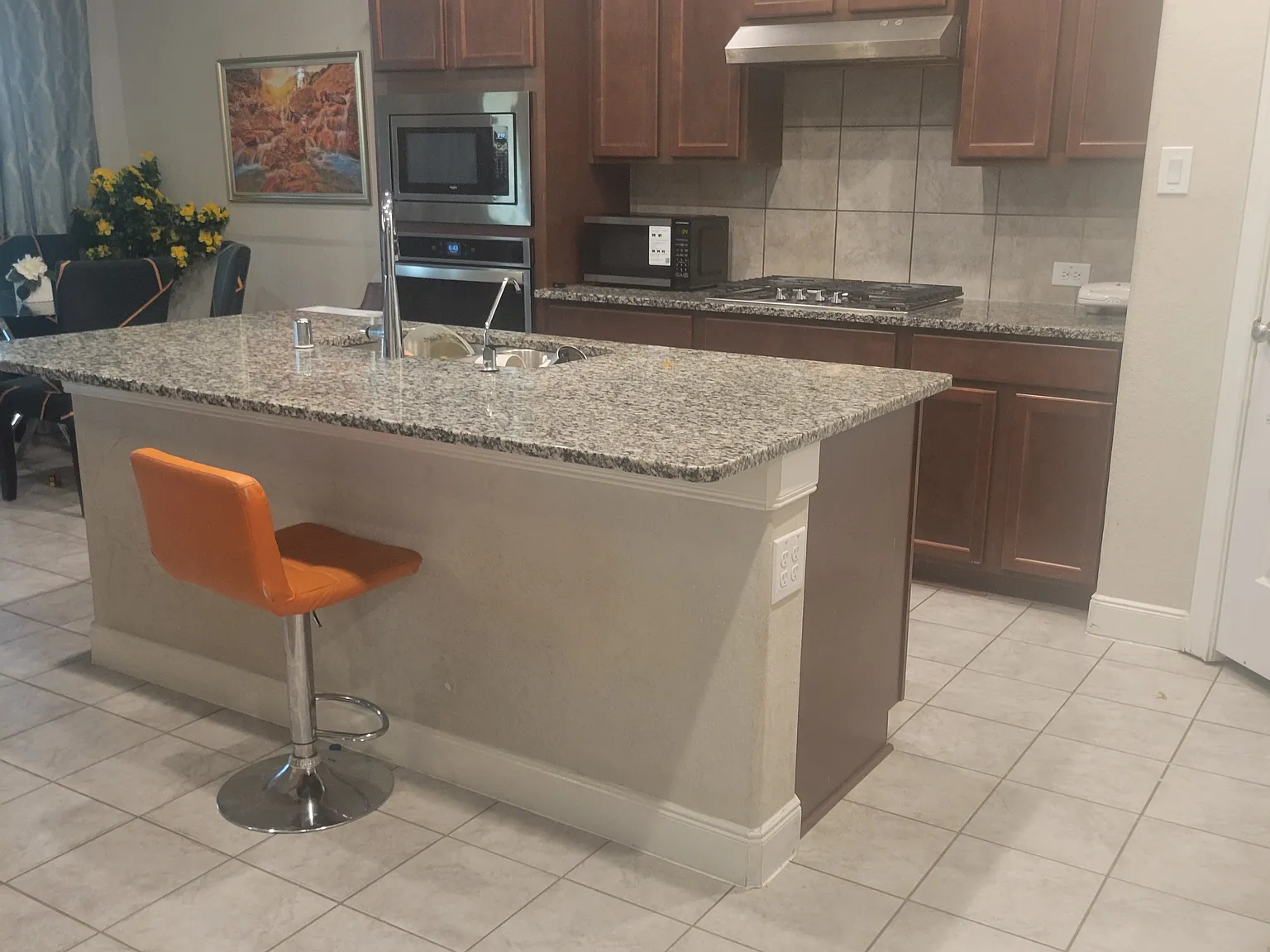 4 bed, 3000 sqft, $2,895 — Photo 2