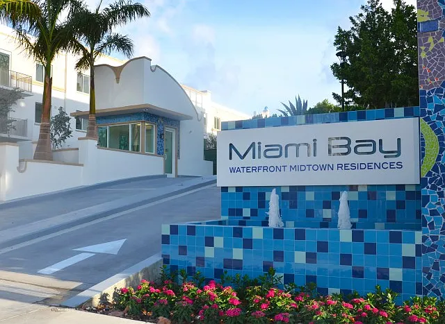 Miami Bay Waterfront Midtown Residences — Photo 2