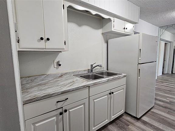 5th image of 2771 SW 3rd St