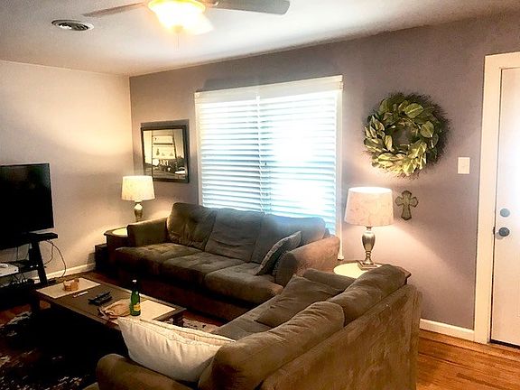 3rd image of 421 Bluebonnet Dr