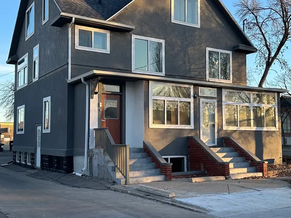 911 3rd Ave N #1, Fargo, ND 58102