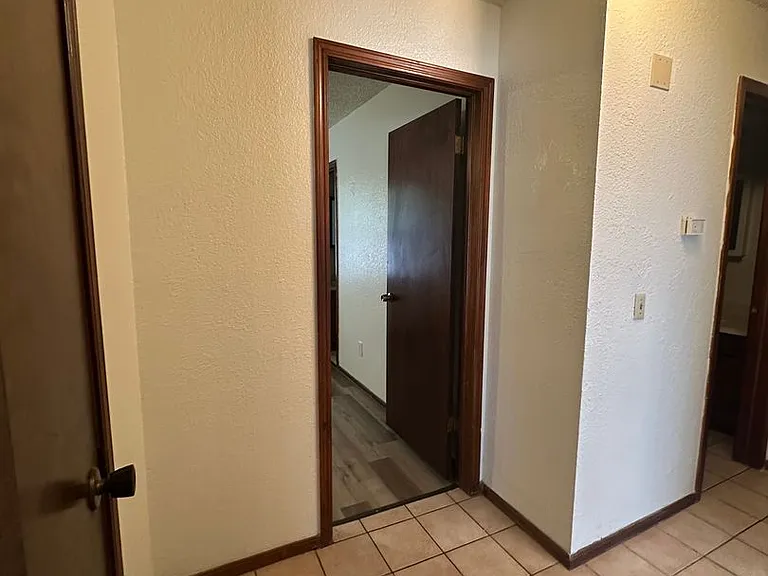 108 Kendra Dr — Photo 36