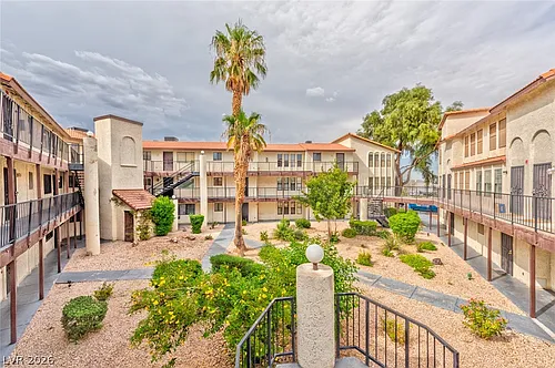 2080 Karen Ave #B63 Photo 1
