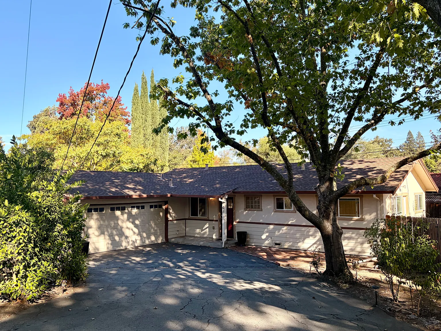 61 Jemco Ct — Photo 2
