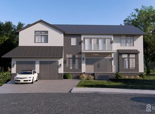 6 Leora Dr, Edison, NJ 08817