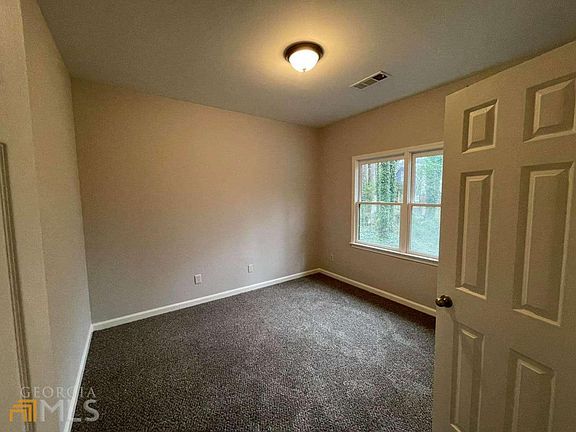 3rd image of 3541 Gleneagles Ct