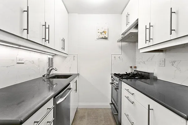 Rented by Halstead Real Estate | media 8