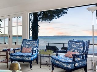 701 N Stony Point Rd, Suttons Bay, MI 49682