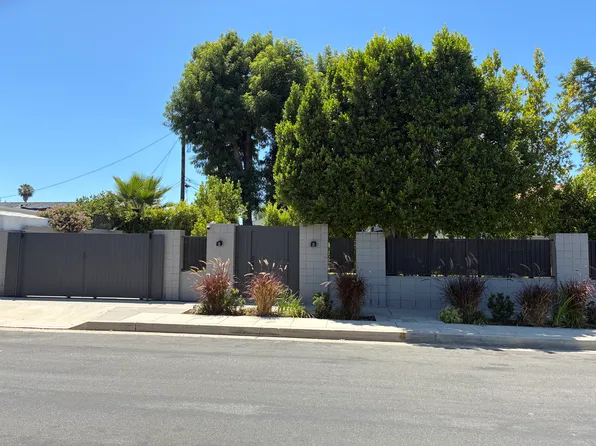 17700 Rhoda St, Encino, CA 91316