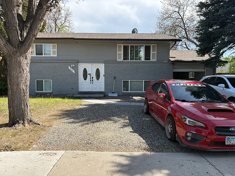 16630 E 8th Ave — Photo 2
