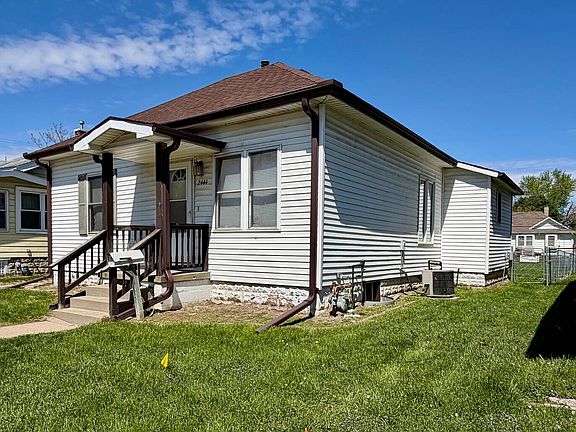 3rd image of 2444 Avenue E