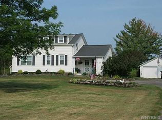 2301 Youngstown Wilson Rd, Ransomville, NY 14131