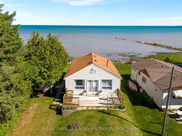 233 Brophys Ln, The Blue Mountains, ON L9Y 0K4
