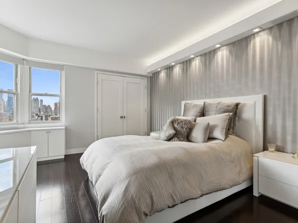 205 East 63rd Street image 8 of 17