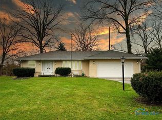 138 Rosedale Pl, Rossford, OH 43460