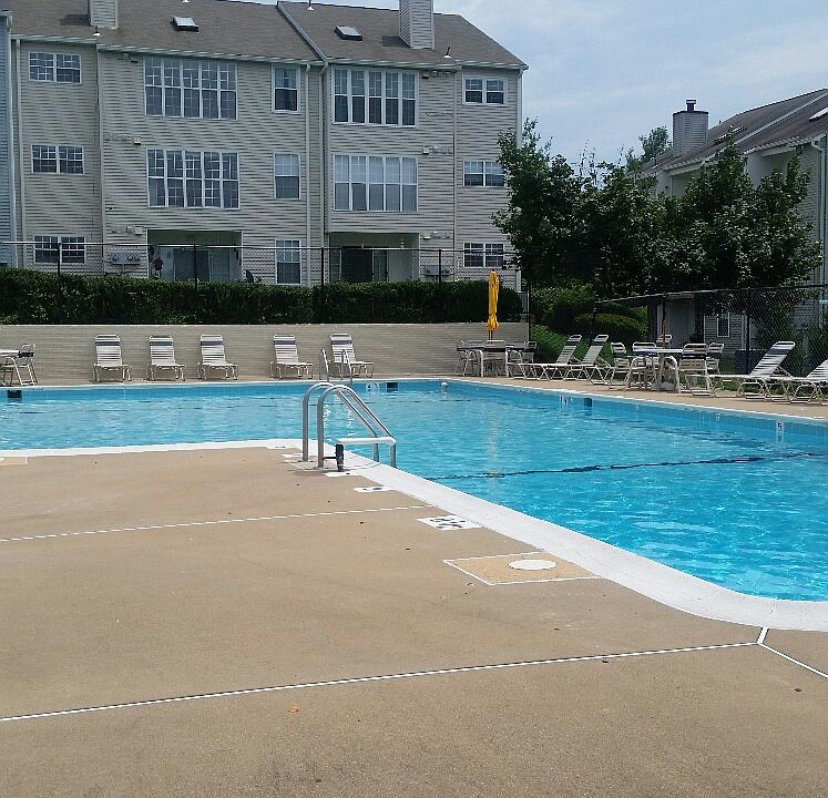 2nd image of 116 Prosperity Ave SE APT E