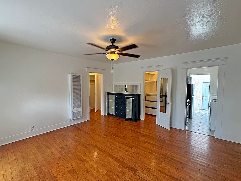 1125 E Appleton St #1133 — Photo 8