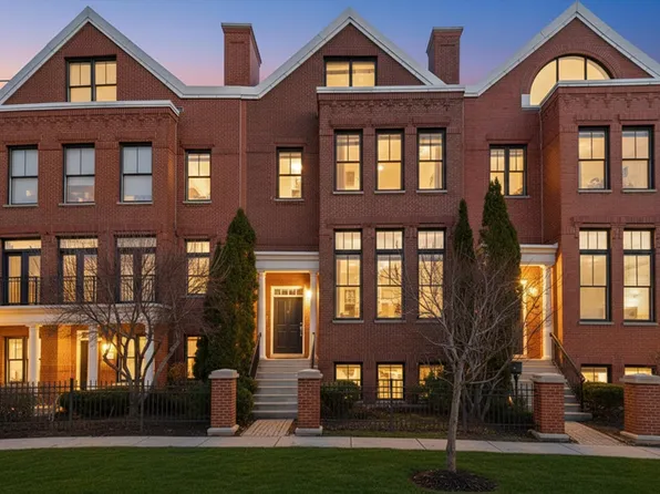 1891 Admiral Ct Unit 79, Glenview, IL 60026