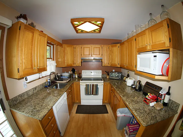 309 Cedar Ln — Photo 7