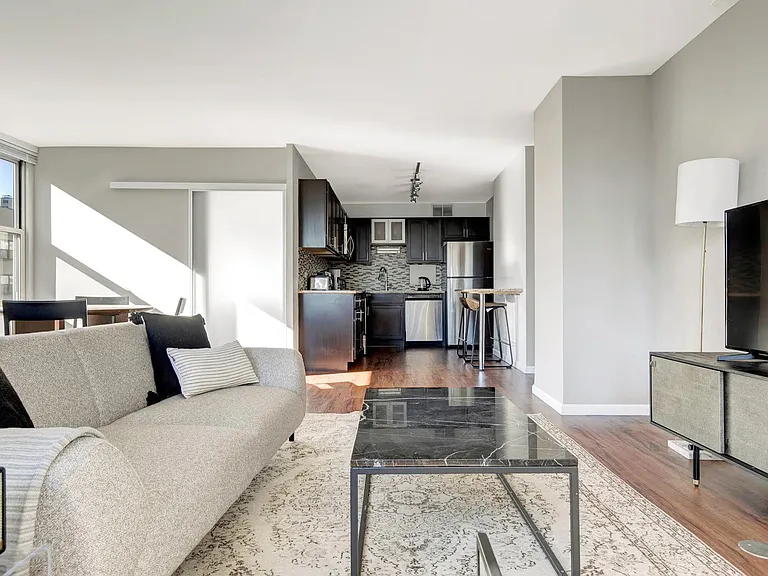860 N Dewitt — Photo 8