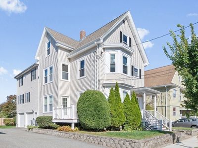 162 Myrtle St #1, Waltham, MA, 02453