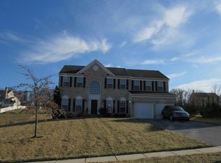 660 Clydesdale Dr, York, PA 17402