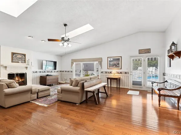 9127 Mapleview Ave, Henrico, VA 23294