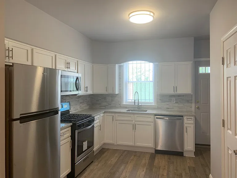 1641 N Patterson Park Ave — Photo 9