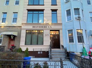 205 N Henry St #2F, Brooklyn, NY 11222