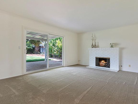 5th image of 291 Hiram Ave