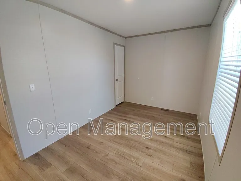 40 Erin Ln #19 — Photo 18