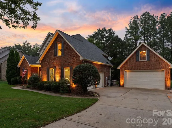2908 Ed Reid St, Charlotte, NC 28216