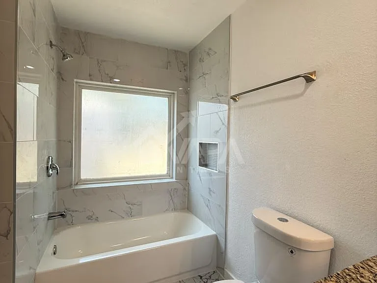 9840 Logans Ridge Dr — Photo 16