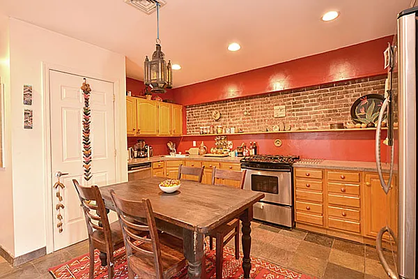 Sold by Ross Realty International | media 12