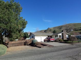 1812 Thompson St, The Dalles, OR 97058