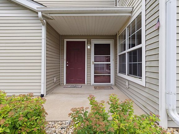 3rd image of 5147 Diane Ct