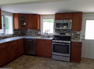 476 Hulmeville Rd, Langhorne, PA 19047