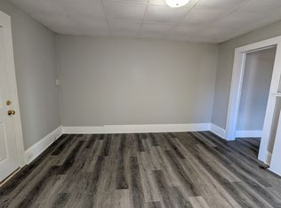 303 W 8th Ave #B, Lexington, NC 27292