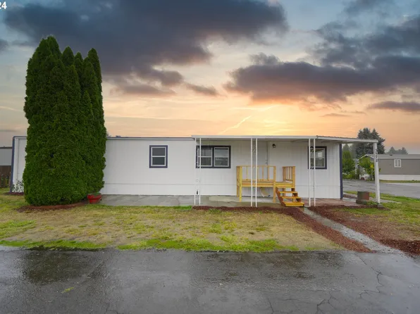 3578 Ash St, Hubbard, OR 97032