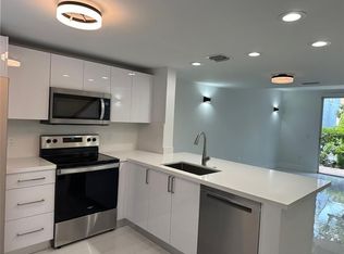 972 E Jeffery St, Boca Raton, FL 33487